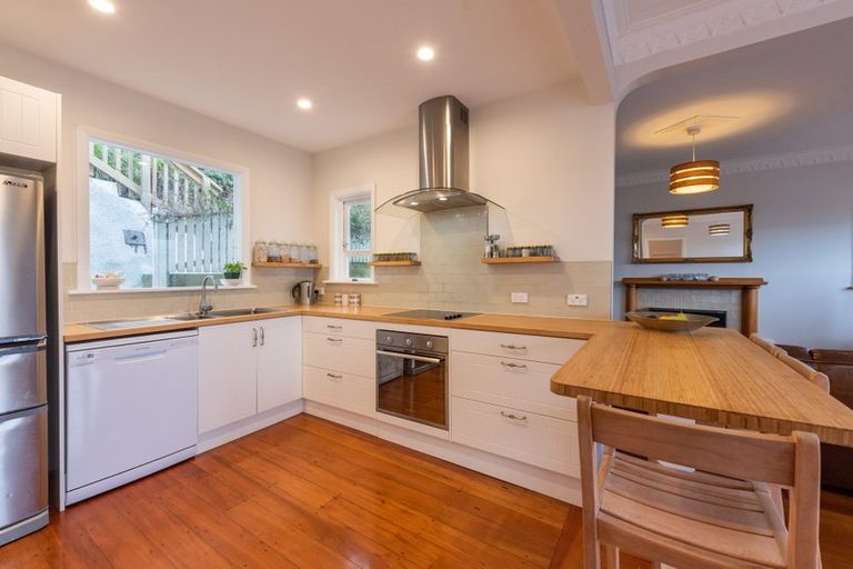 Photo of property in 51 Kainui Road, Hataitai, Wellington, 6021