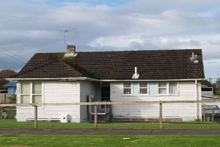 Photo of property in 28 Alexander Crescent, Otara, Auckland, 2023