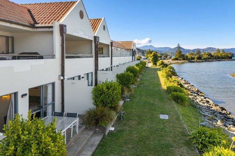 Photo of property in 10/45 Beach Road, Waikawa, Picton, 7220