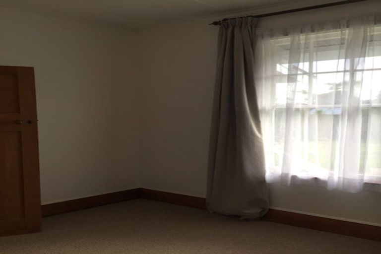 Photo of property in 115 Bethells Road, Waitakere, Henderson, 0781