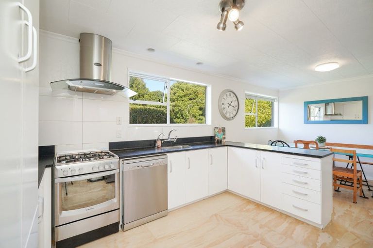 Photo of property in 44 Marama Avenue North, Otatara, Invercargill, 9879