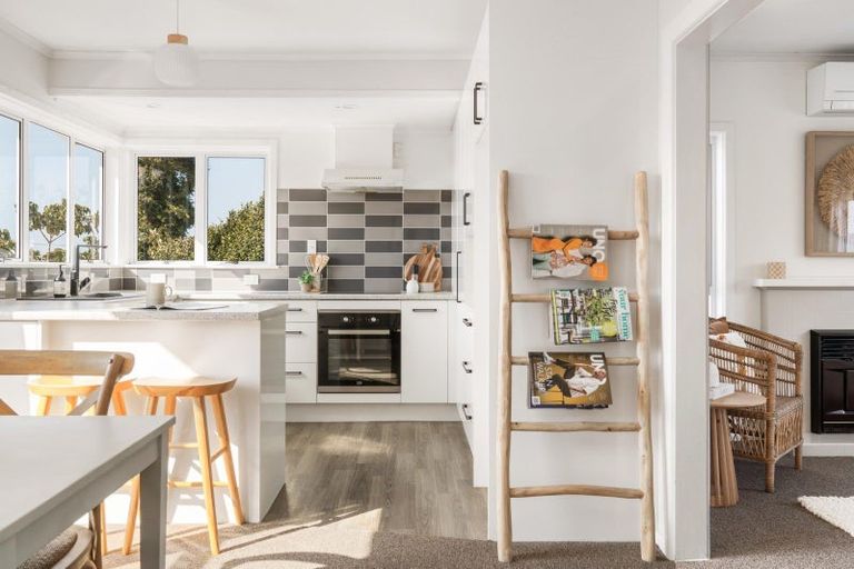 Photo of property in 16 Brown Terrace, Te Puke, 3119