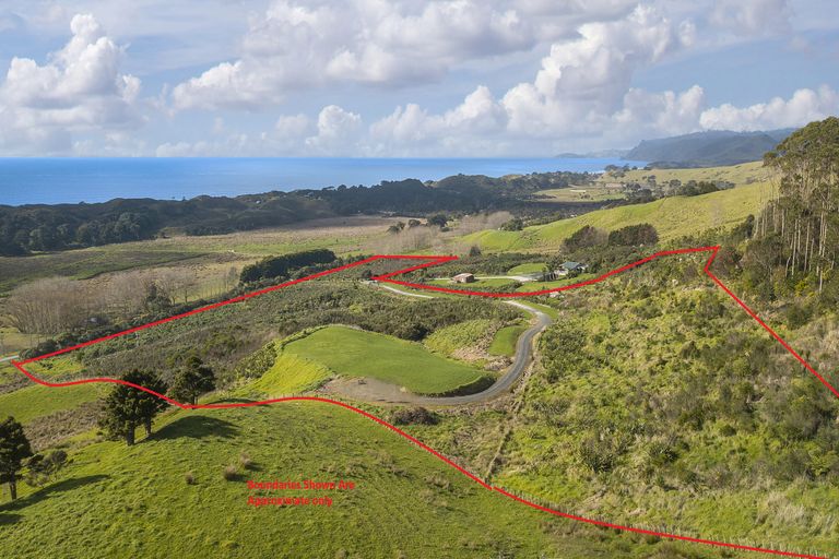 Photo of property in 573 Rahuikiri Road, Tomarata, Wellsford, 0974