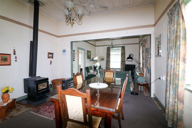 Photo of property in 7 Ruahine Street, Dannevirke, 4930