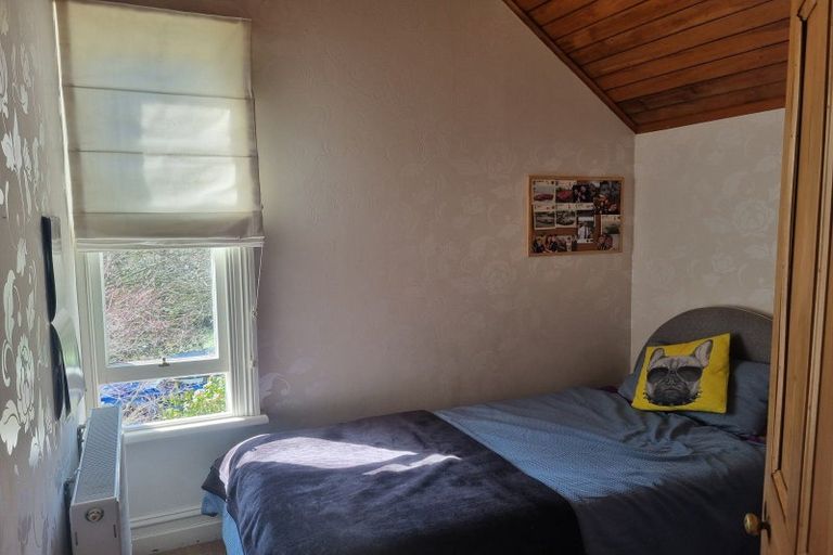 Photo of property in 74 Riverbank Road, Inch Clutha, Kaitangata, 9281