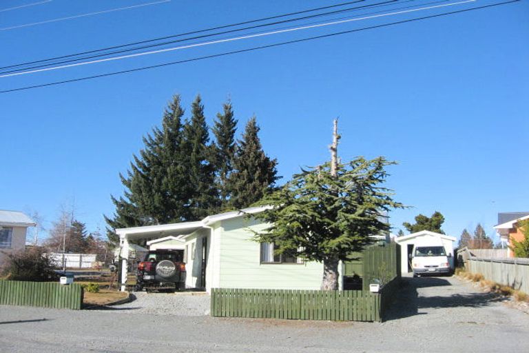 Photo of property in 11 Omahau Crescent, Twizel, 7901