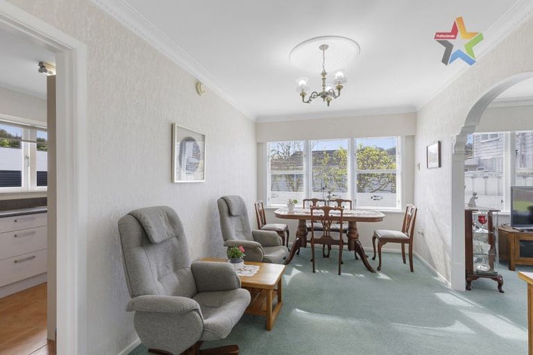 Photo of property in 33 Rosebank Avenue, Avalon, Lower Hutt, 5011