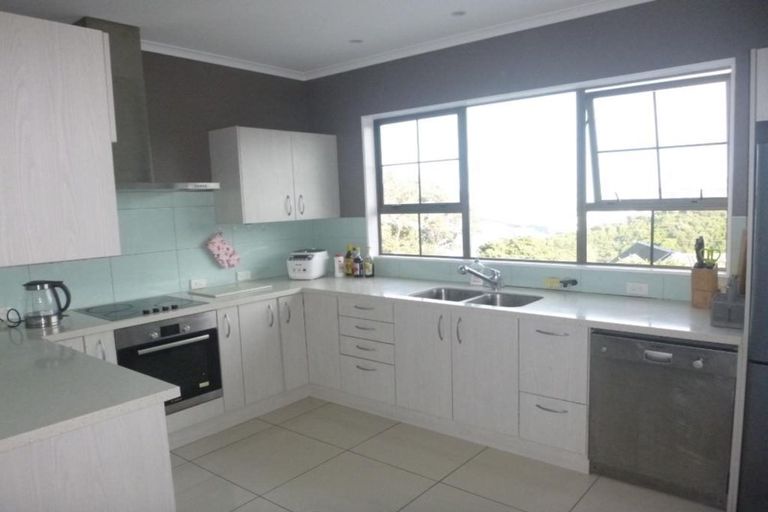 Photo of property in 66 Rama Crescent, Khandallah, Wellington, 6035