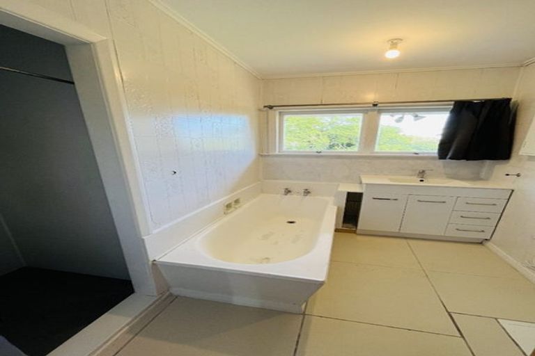 Photo of property in 29 Rothery Road, Hillpark, Auckland, 2102