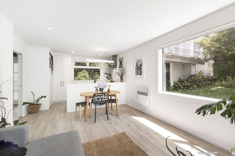 Photo of property in 83 Washington Avenue, Brooklyn, Wellington, 6021