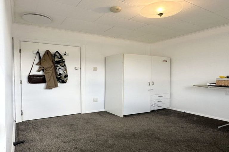 Photo of property in 26 Holborn Drive, Stokes Valley, Lower Hutt, 5019