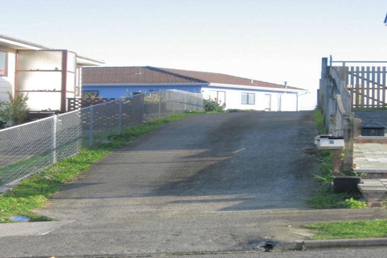 Photo of property in 3/5 Rothwell Street, Titahi Bay, Porirua, 5022