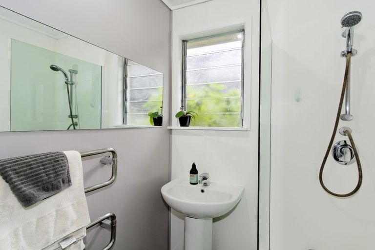 Photo of property in 13 Blease Street, New Lynn, Auckland, 0600