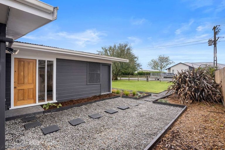 Photo of property in 9 Monument Road, Clevedon, Papakura, 2582
