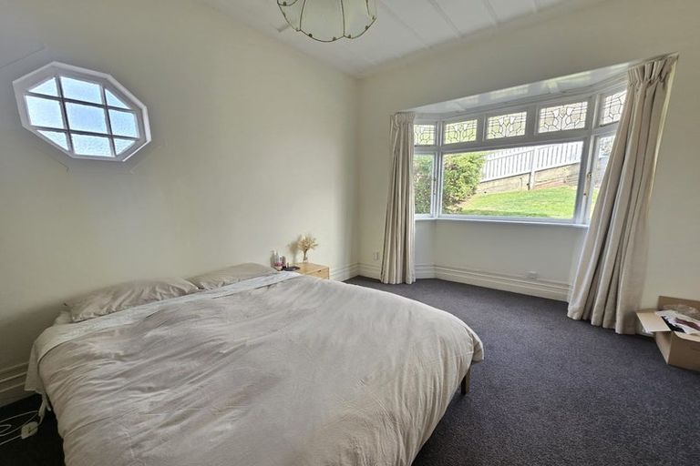 Photo of property in 18 Connaught Terrace, Brooklyn, Wellington, 6021