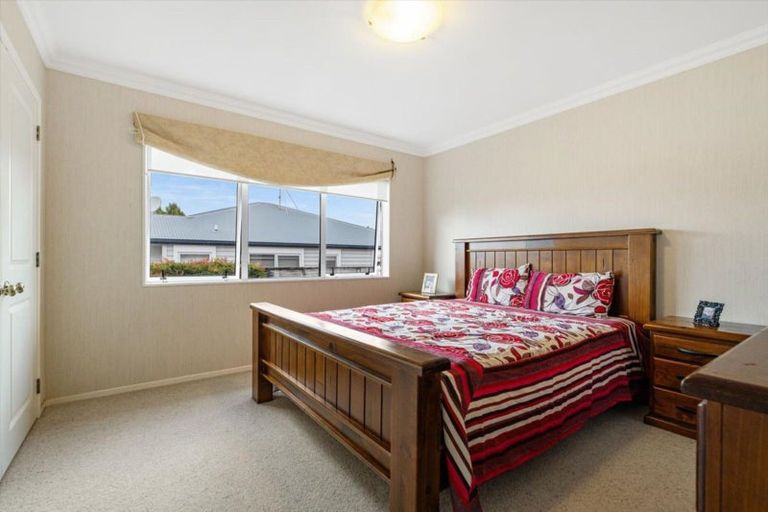 Photo of property in 35 Oxford Street, Te Puke, 3119