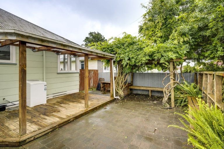 Photo of property in 1103 Jellicoe Street, Mayfair, Hastings, 4122