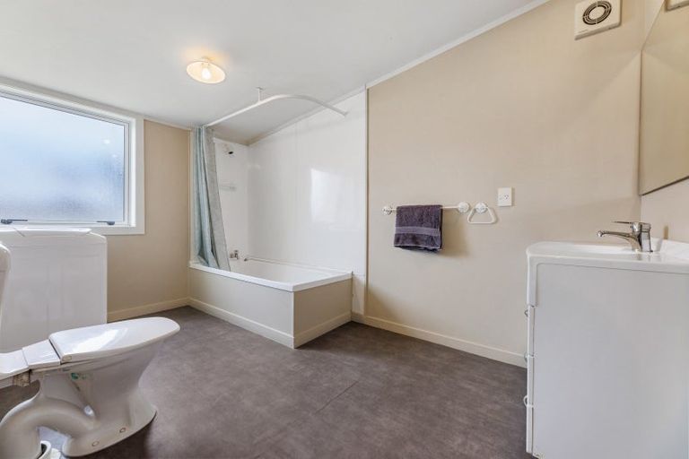 Photo of property in 183 Bay View Road, South Dunedin, Dunedin, 9012