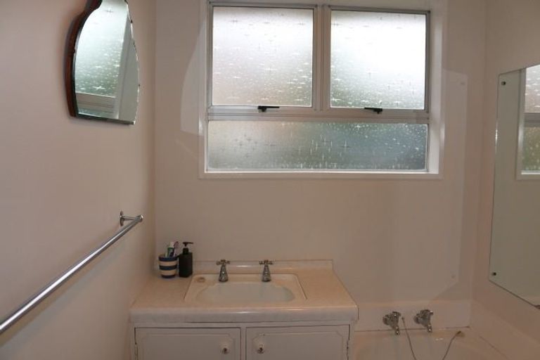 Photo of property in 1 Langley Avenue, Milson, Palmerston North, 4414