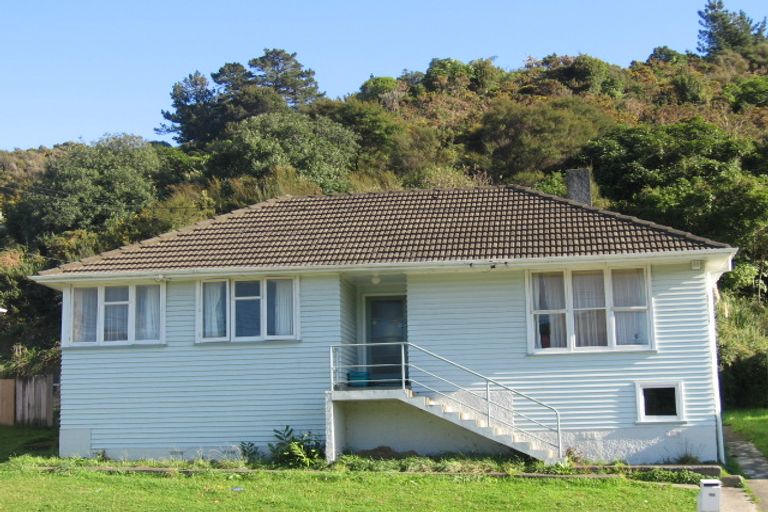 Photo of property in 148 George Street, Stokes Valley, Lower Hutt, 5019