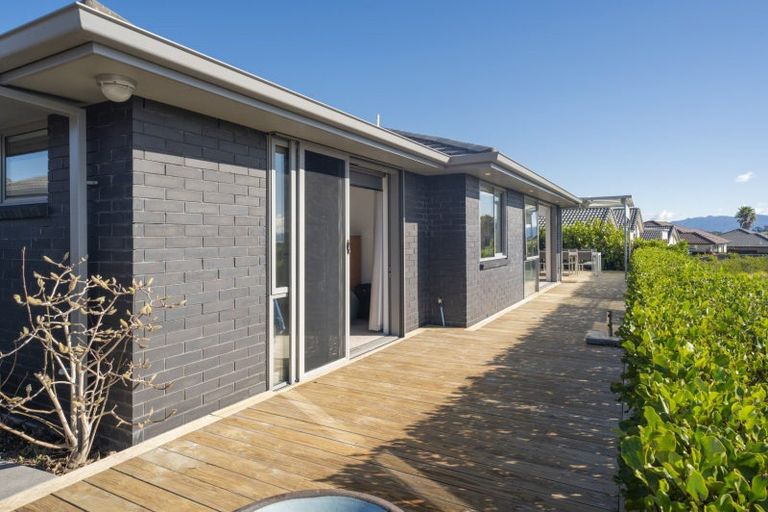 Photo of property in 29 Vista Close, Omokoroa, 3114