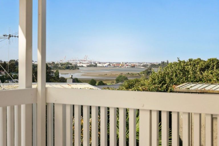 Photo of property in 21a Tekoah Place, Judea, Tauranga, 3110