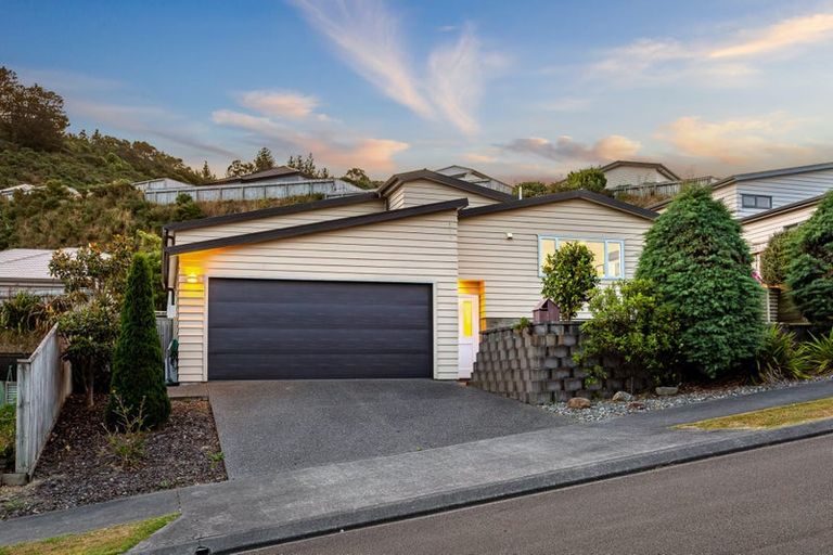 Photo of property in 66 Staithes Drive North, Whitby, Porirua, 5024