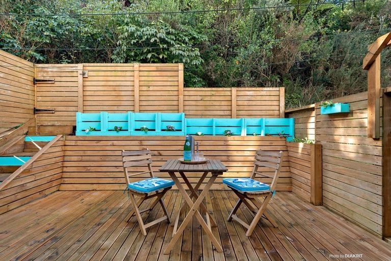 Photo of property in 55 Saddleback Grove, Karori, Wellington, 6012