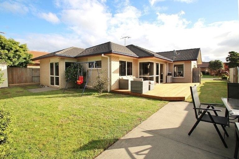 Photo of property in 11 Grabella Place, Papamoa Beach, Papamoa, 3118