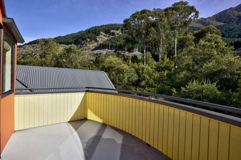Photo of property in 79 Arawata Terrace, Sunshine Bay, Queenstown, 9300