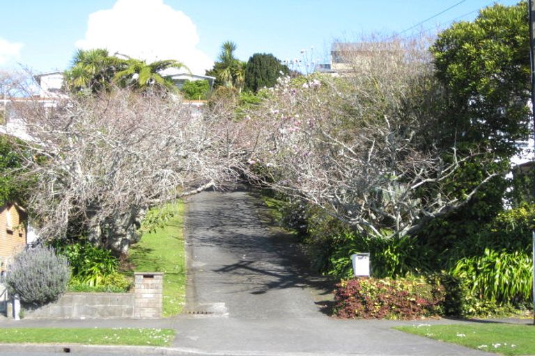 Photo of property in 18a Rimu Street, Strandon, New Plymouth, 4312