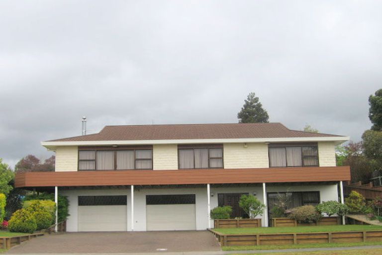 Photo of property in 6 Tobin Place, Richmond Heights, Taupo, 3330