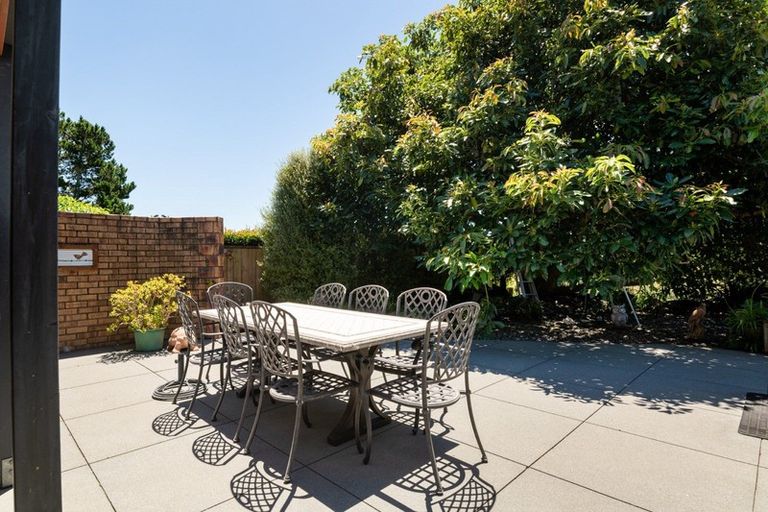 Photo of property in 38 Kereru Place, Pyes Pa, Tauranga, 3112