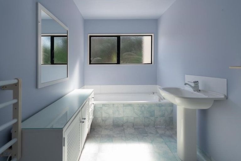 Photo of property in 65 Nevay Road, Miramar, Wellington, 6022