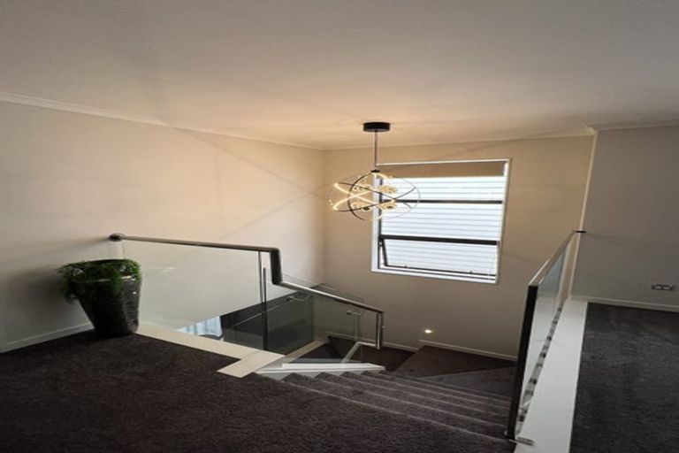 Photo of property in 92 Ksenia Drive, Flat Bush, Auckland, 2019
