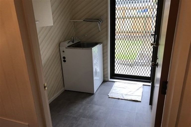 Photo of property in 32 Langston Avenue, Palmerston North, 4414