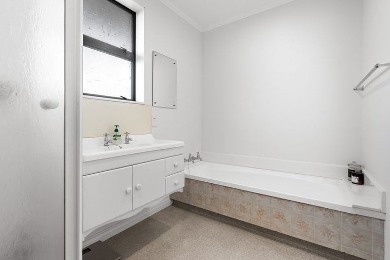 Photo of property in 31c Albert Street, Masterton, 5810