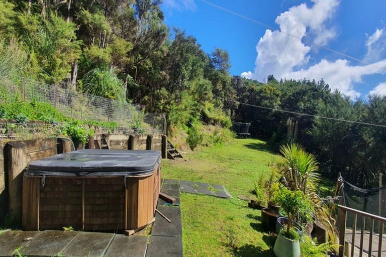 Photo of property in 8a Schoolhouse Bay Road, Kawau Island, 0920