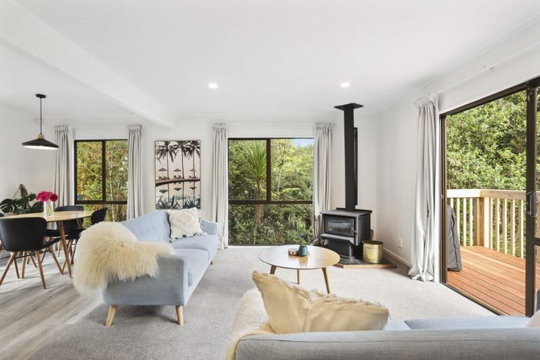 Photo of property in 62 Wirihana Road, Titirangi, Auckland, 0604