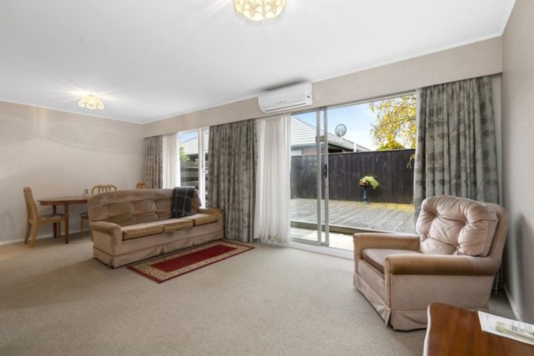 Photo of property in 4/1 Waikare Avenue, Waiwhetu, Lower Hutt, 5010