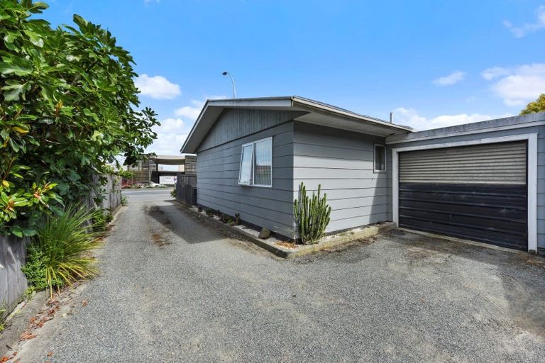 Photo of property in 1/165 Tahunanui Drive, Tahunanui, Nelson, 7011