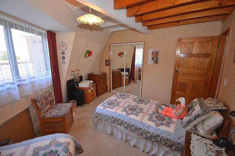 Photo of property in 12 Island View Terrace, Waikanae Beach, Waikanae, 5036