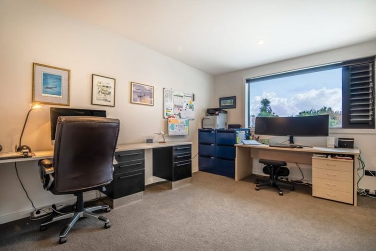 Photo of property in 14 Tuparekura Road, South Head, Helensville, 0874