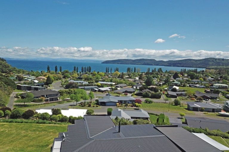 Photo of property in 5 Kittyhawk Drive, Kinloch, Taupo, 3377