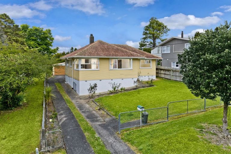 Photo of property in 84 Glendene Avenue, Glendene, Auckland, 0602