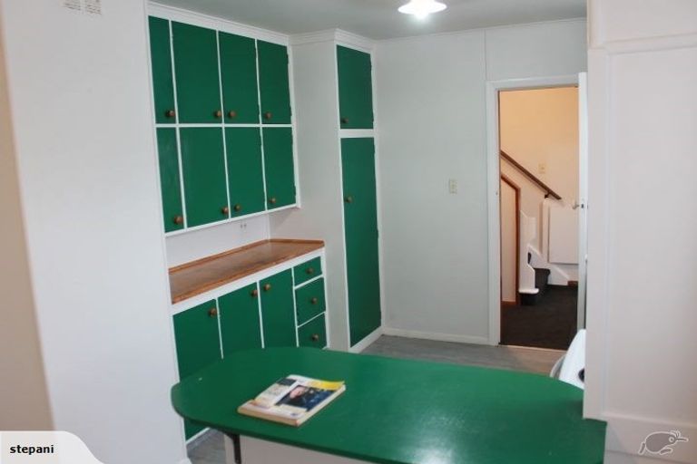 Photo of property in 8 Lincoln Grove, Cannons Creek, Porirua, 5024