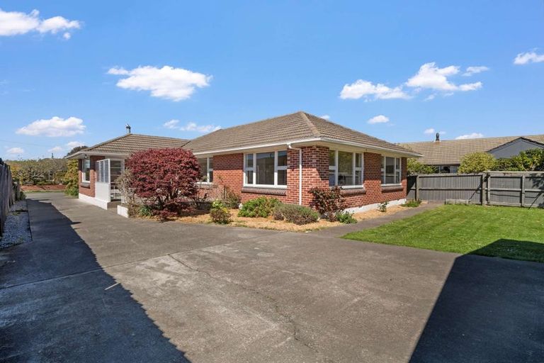 Photo of property in 26 Springbank Street, Bryndwr, Christchurch, 8053