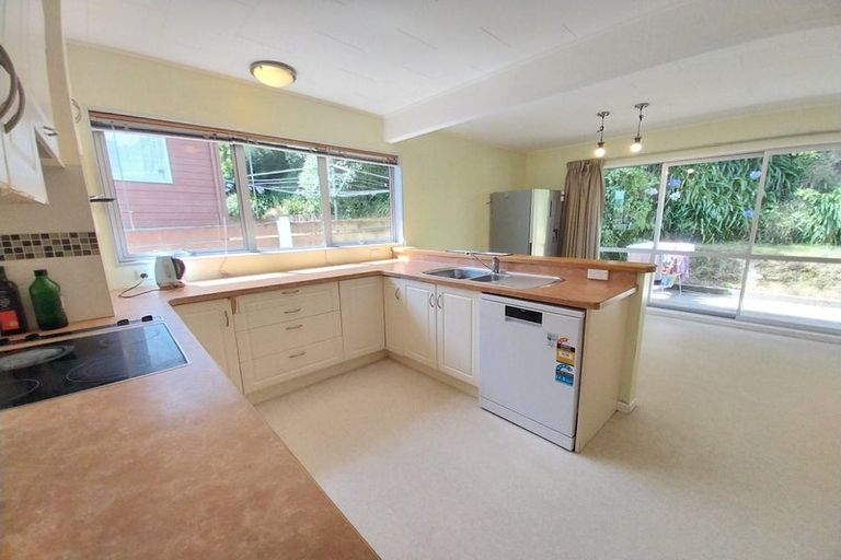 Photo of property in 4 Lynmouth Avenue, Karori, Wellington, 6012