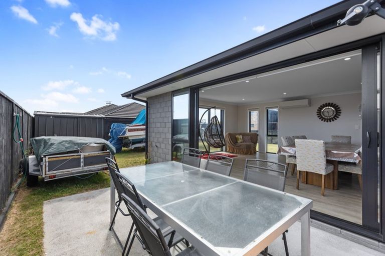 Photo of property in 7 Kuakua Close, Papamoa Beach, Papamoa, 3118