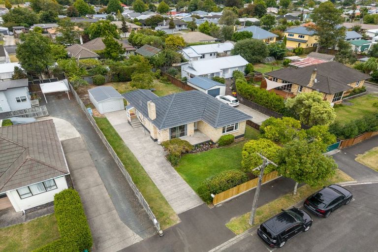 Photo of property in 36 Oxford Street, Fairfield, Hamilton, 3214